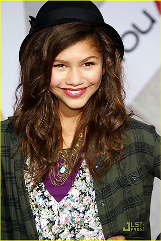 zendaya-mobile-wallpaper